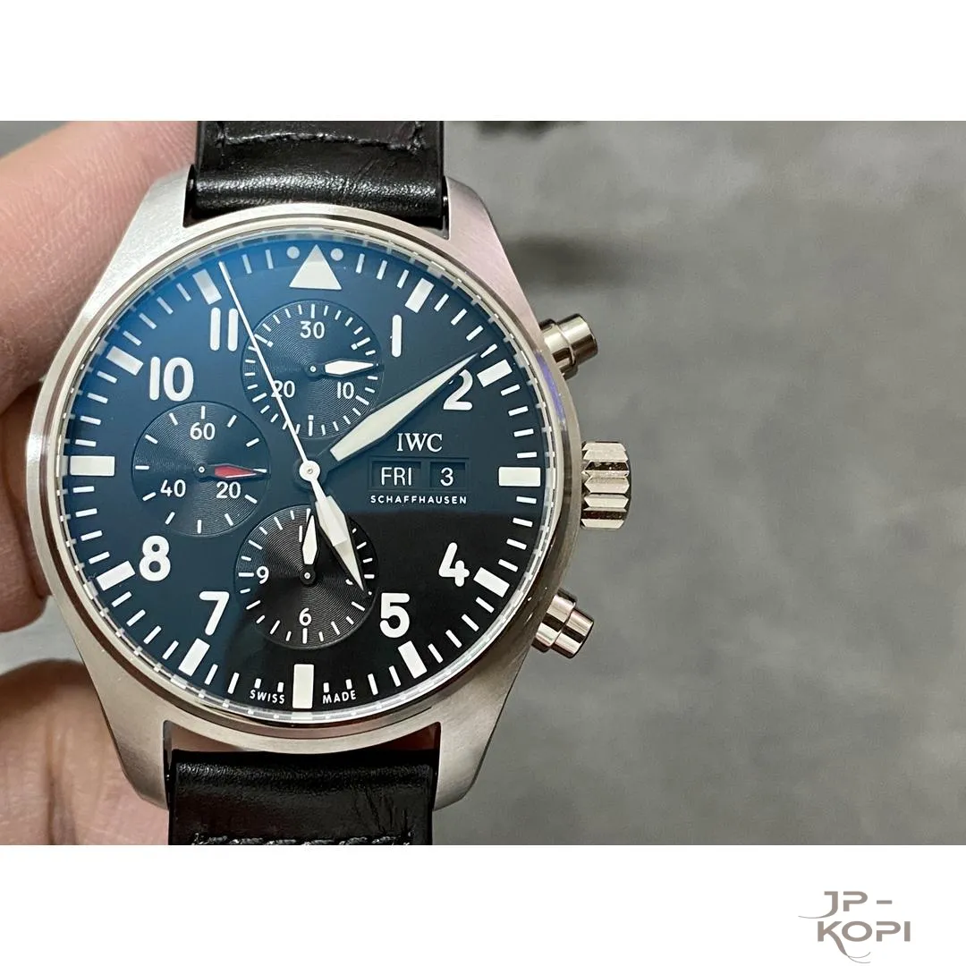 IWC パイロットウォッチ クロノグラフ IW377709|ブラック文字盤 43mm【ZF工場製 高品質コピー腕時計】