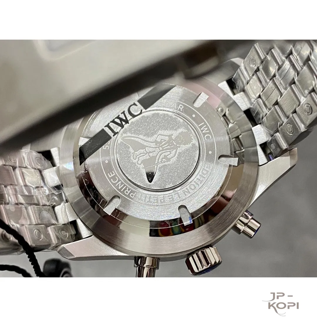 IWC パイロット・ウォッチ・クロノグラフ “プティ・プランス” IW377717|ブルー文字盤 43mm【ZF工場製 高品質コピー腕時計】 - 画像 (8)