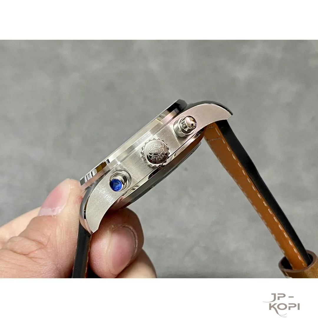 IWC パイロット・ウォッチ・クロノグラフ “プティ・プランス” IW377714|ブルー文字盤 43mm【ZF工場製 高品質コピー腕時計】 - 画像 (7)