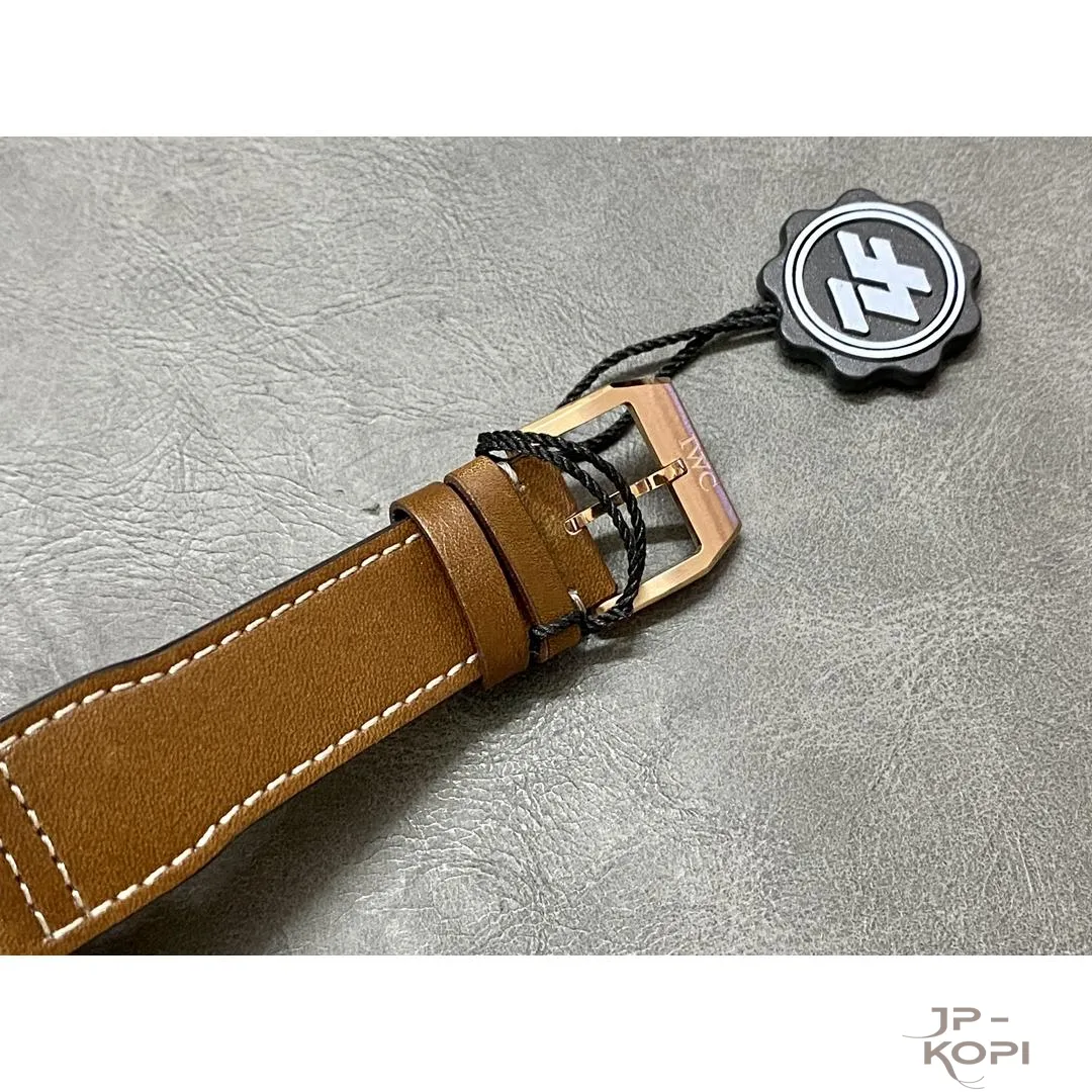 IWC 世界限定モデル パイロット・ウォッチ・クロノグラフ “プティ・プランス” IW377721|ブルー文字盤 43mm【ZF工場製 高品質コピー腕時計】 - 画像 (9)