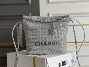 シャネル 23A Mini Handbag CHANEL 22bag キラキラ