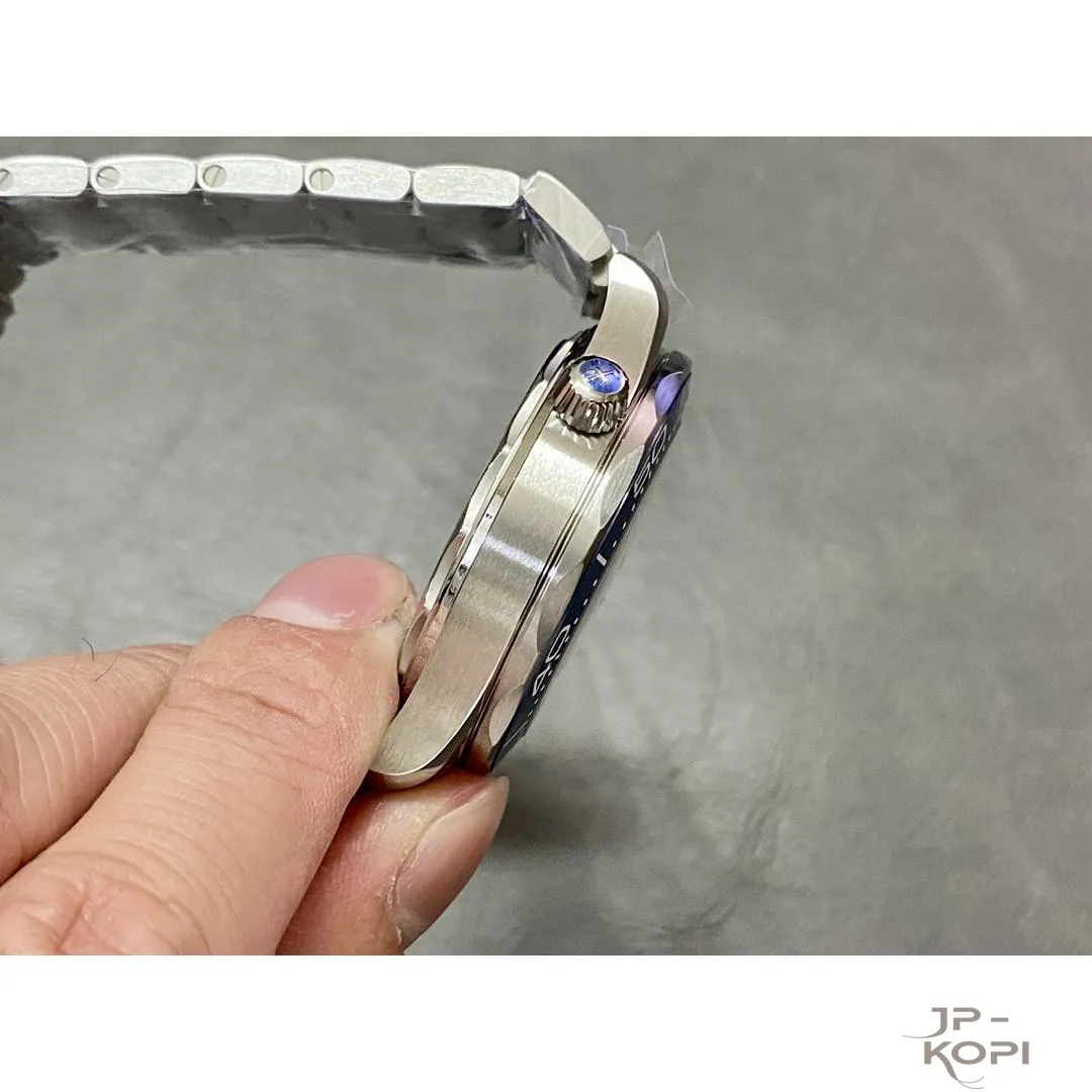 オメガ シーマスター ダイバー300M 東京2020オリンピック 42MM|ホワイト文字盤×ブルーベゼル【VS工場製 高品質コピー時計】 - 画像 (5)