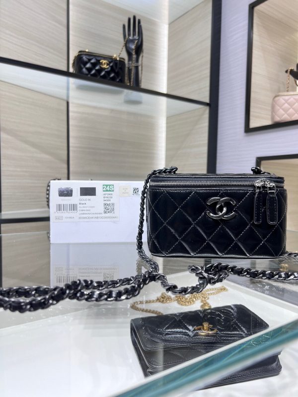 シャネル 24S CHANEL ヴァニティー バッグ ブラック 黒 AP3905