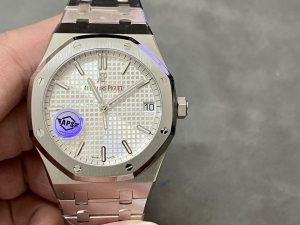 オーデマ・ピゲ ロイヤルオーク41mm 15500ST.OO.1220ST.04【APS工場出品】