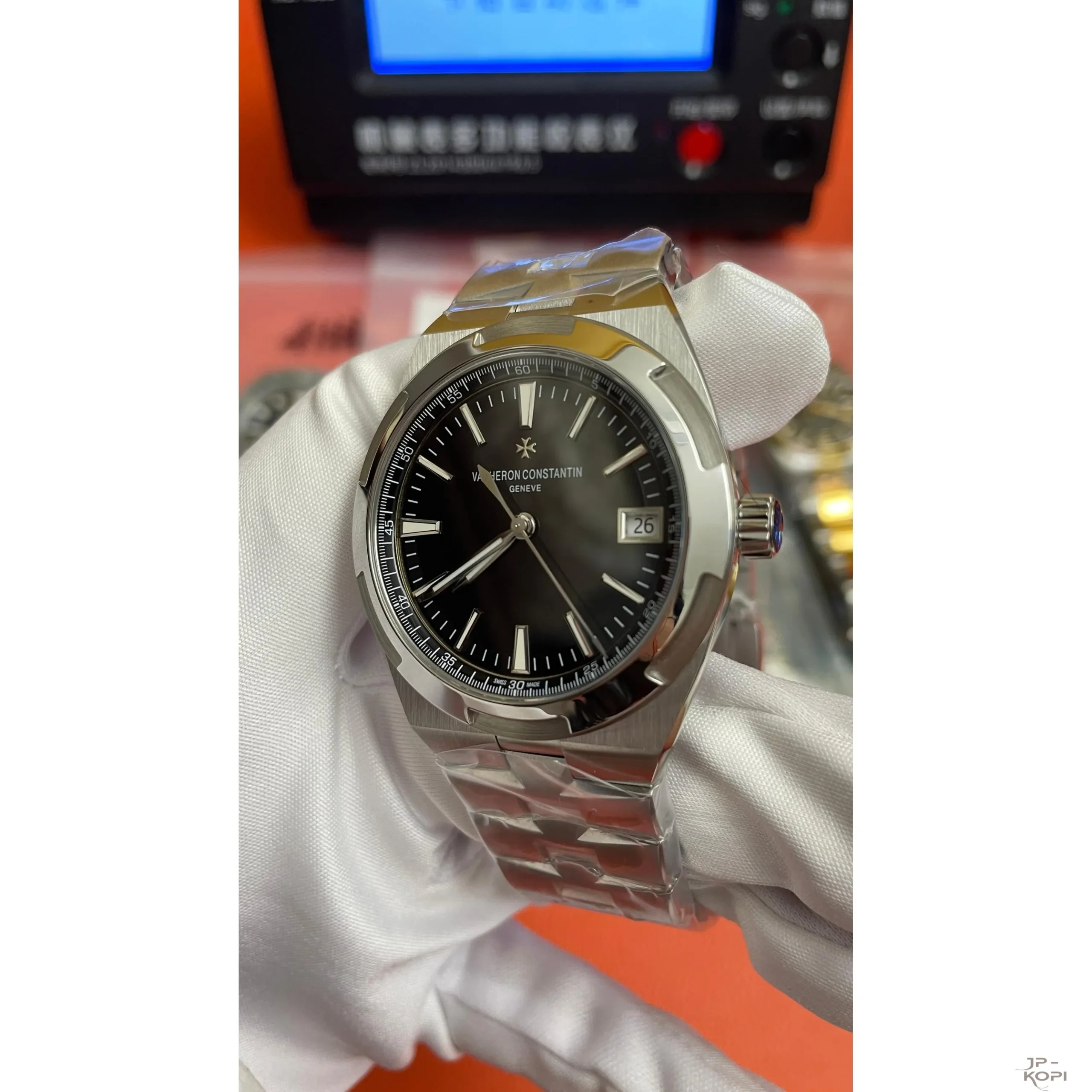 ヴァシュロン・コンスタンタン オーヴァーシーズ 4500V/110A-B483|ブラックダイアル ステンレス 41mm【PPF工場製 高品質コピー腕時計】 - 画像 (4)