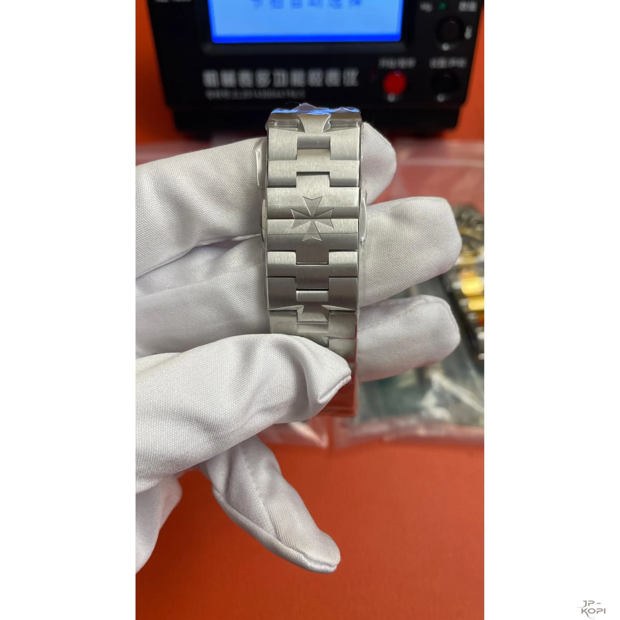 ヴァシュロン・コンスタンタン オーヴァーシーズ 4500V/110A-B483|ブラックダイアル ステンレス 41mm【PPF工場製 高品質コピー腕時計】 - 画像 (9)