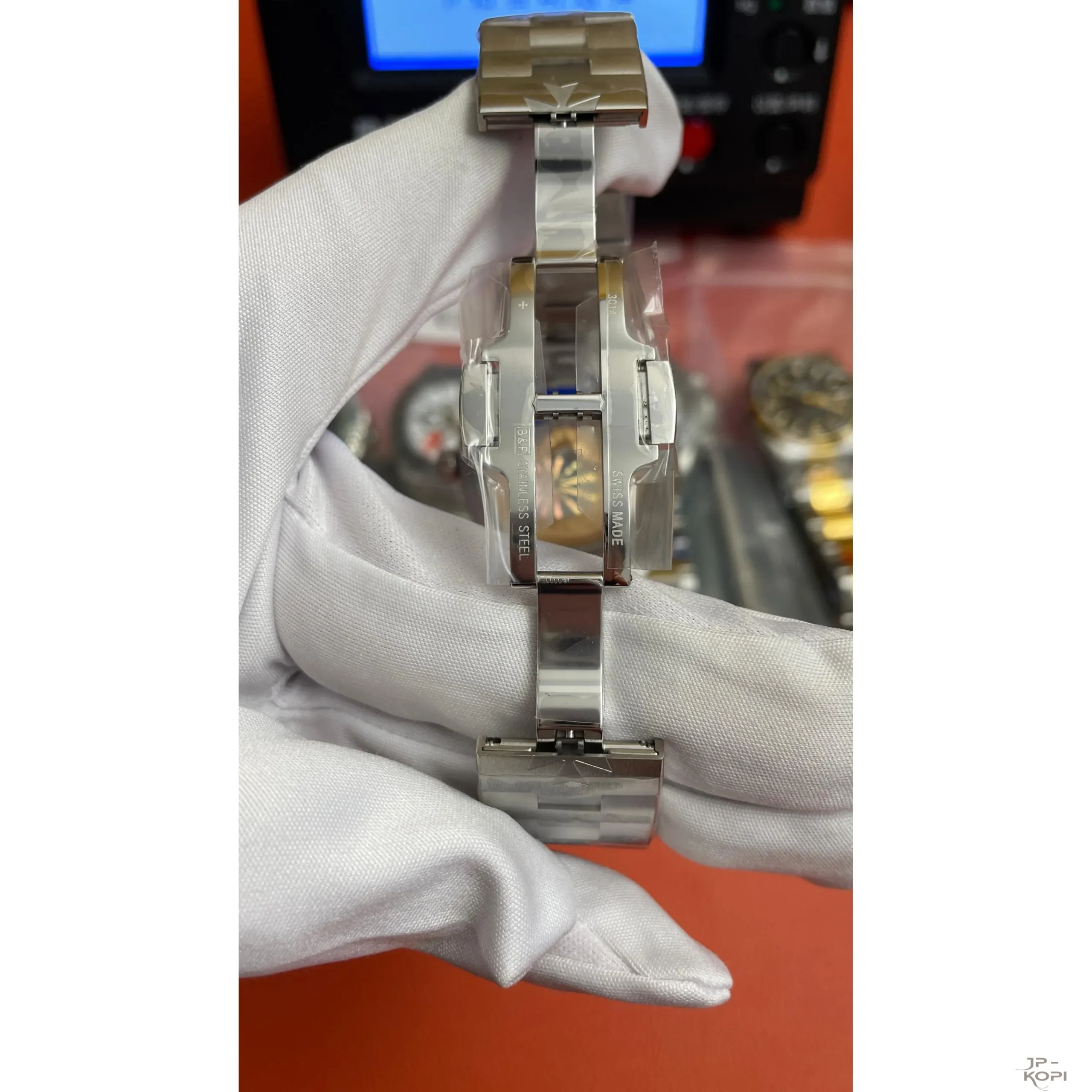 ヴァシュロン・コンスタンタン オーヴァーシーズ 4500V/110A-B483|ブラックダイアル ステンレス 41mm【PPF工場製 高品質コピー腕時計】 - 画像 (10)