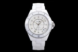 CHANEL シャネル J12 H5705 ホワイト セラミック 38mm【EAST工場出品】