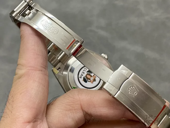 ロレックス オイスターパーペチュアル 124300 ブライトブルー 41MM【CLEAN工場出品】 - 画像 (9)