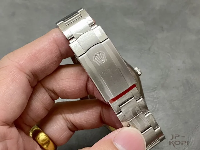 ロレックス オイスターパーペチュアル 124300 グリーン 41MM【CLEAN工場出品】 - 画像 (8)