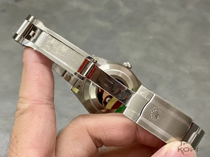 ロレックス オイスターパーペチュアル 124300 ターコイズブルー 41MM【CLEAN工場出品】 - 画像 (8)