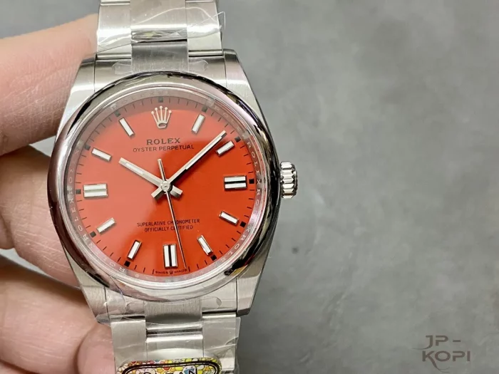 ロレックス オイスターパーペチュアル 126000 レッド 36mm【CLEAN工場出品】