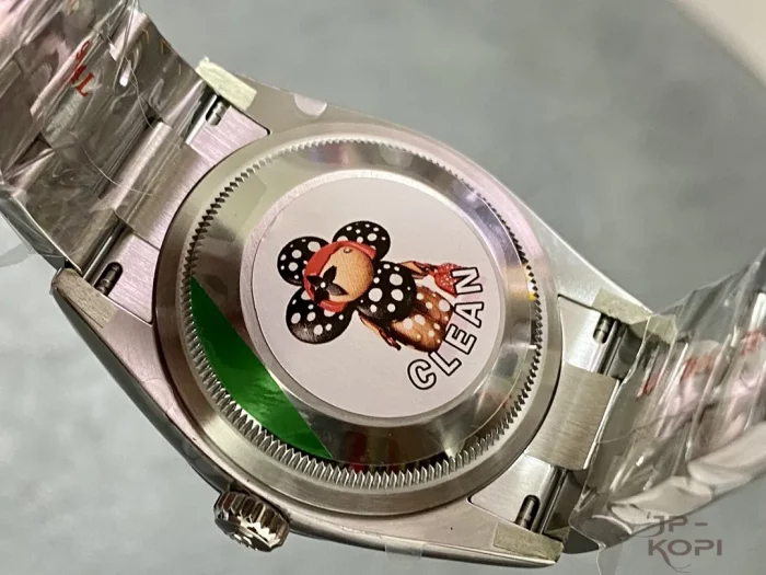 ロレックス オイスターパーペチュアル 126000 レッド 36mm【CLEAN工場出品】 - 画像 (7)