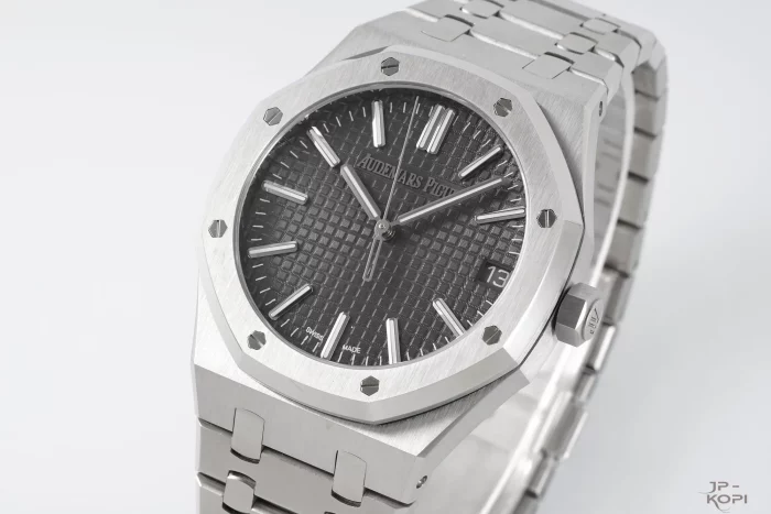 オーデマ・ピゲ オートマティック 15510ST.OO.1320ST.05｜50周年記念 グレーダイアル×丹東Cal.4302【APS製】 - 画像 (3)