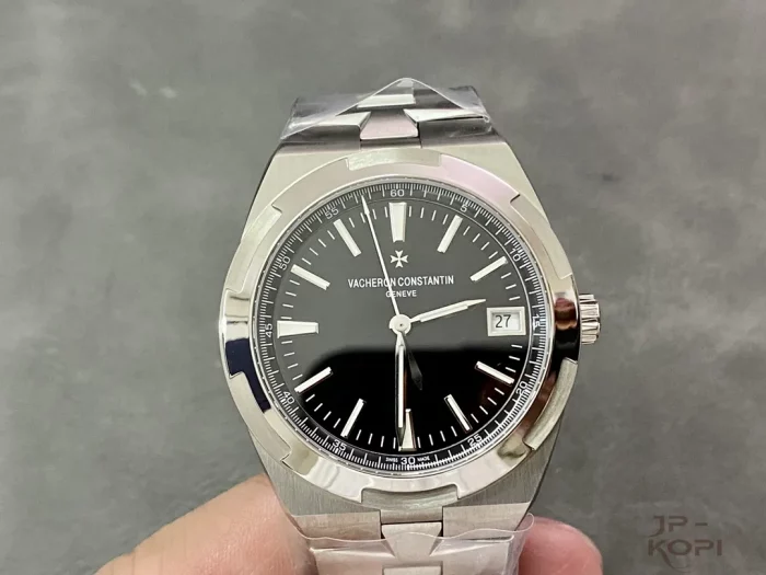 ヴァシュロン・コンスタンタン オーヴァーシーズ 4500V/110A-B483 ブラック【PPF工場出品】 - 画像 (5)