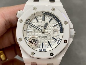 オーデマ・ピゲ ロイヤルオーク オフショア ダイバー 15707CB.OO.A010CA.01 ホワイト【APS工場出品】