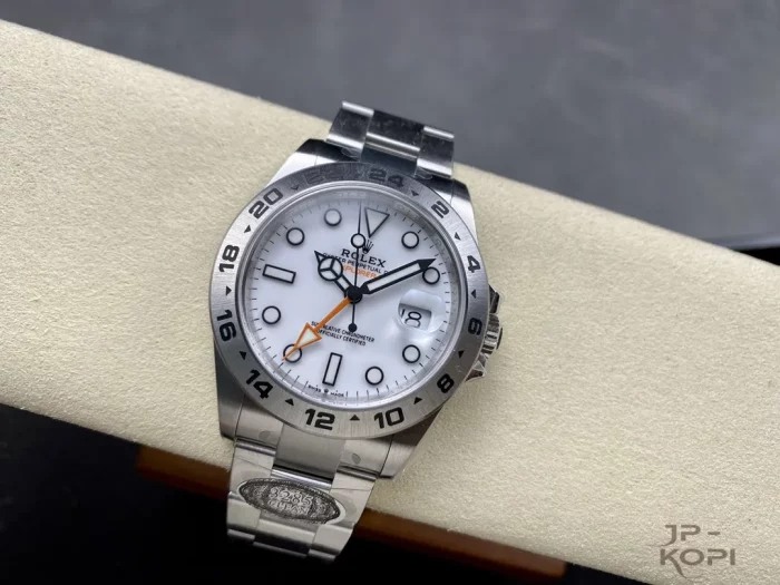 ロレックス エクスプローラー II 226570 ホワイト 42mm【CLEAN工場出品】 - 画像 (4)