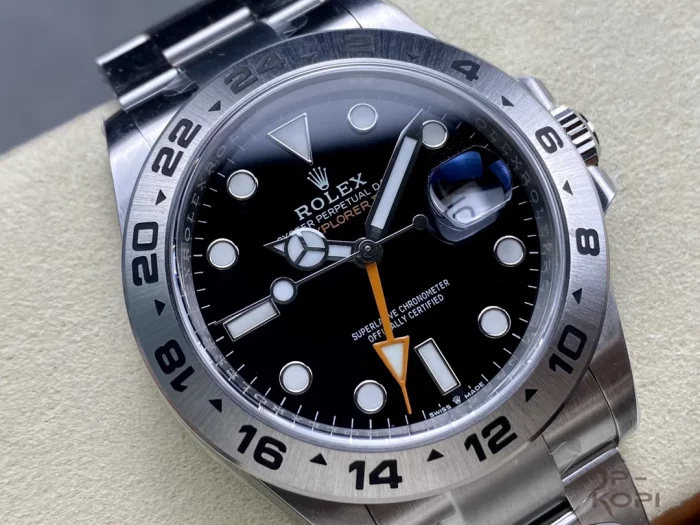 ロレックス エクスプローラー II 226570 ブラック 42mm【CLEAN工場出品】 - 画像 (2)