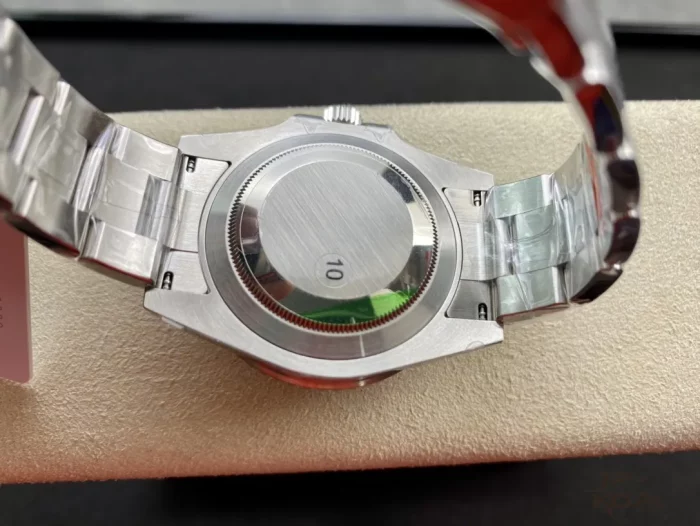ロレックス サブマリーナー 126610LV グリーン 41mm 【VS工場出品】 - 画像 (8)