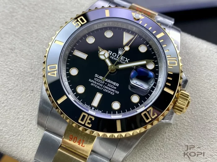ロレックス サブマリーナー 126613LN-0002 ブラック 41mm 【VS工場出品】 - 画像 (3)