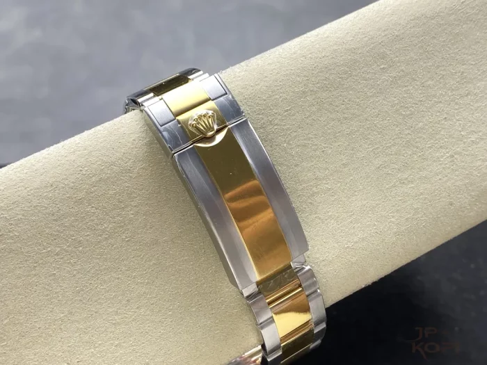ロレックス サブマリーナー 126613LN-0002 41MM  Cal.3235【EWE工場出品】 - 画像 (9)