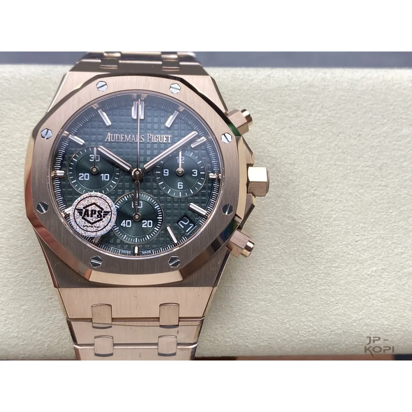 オーデマ・ピゲ ロイヤルオーク クロノグラフ 26240OR.OO.1320OR.08ダイアル グリーン Cal.4401【APS工場出品】