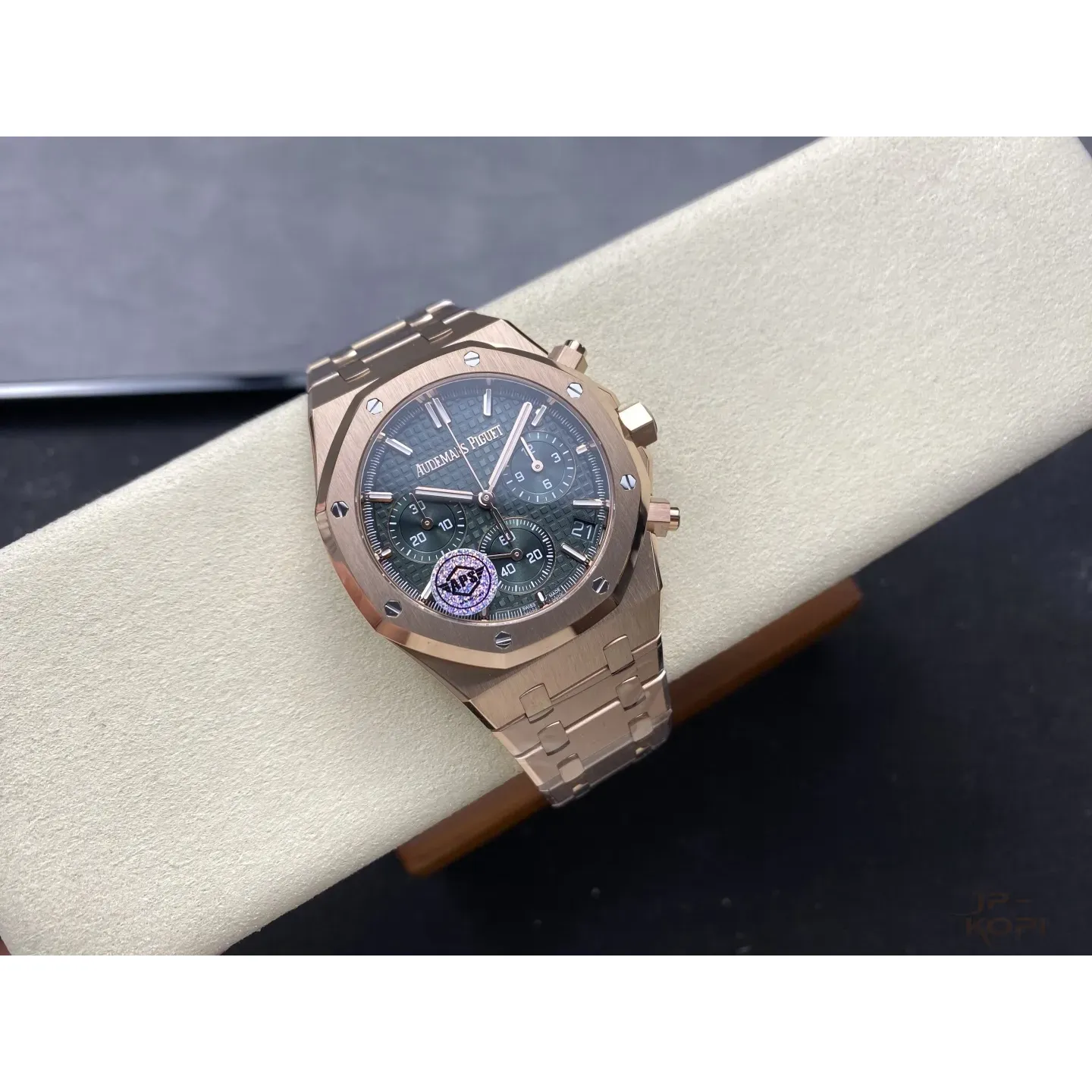 オーデマ・ピゲ ロイヤルオーク クロノグラフ 26240OR | グリーンダイアル 41mm ローズゴールド【APS工場製高品質腕時計】 - 画像 (5)