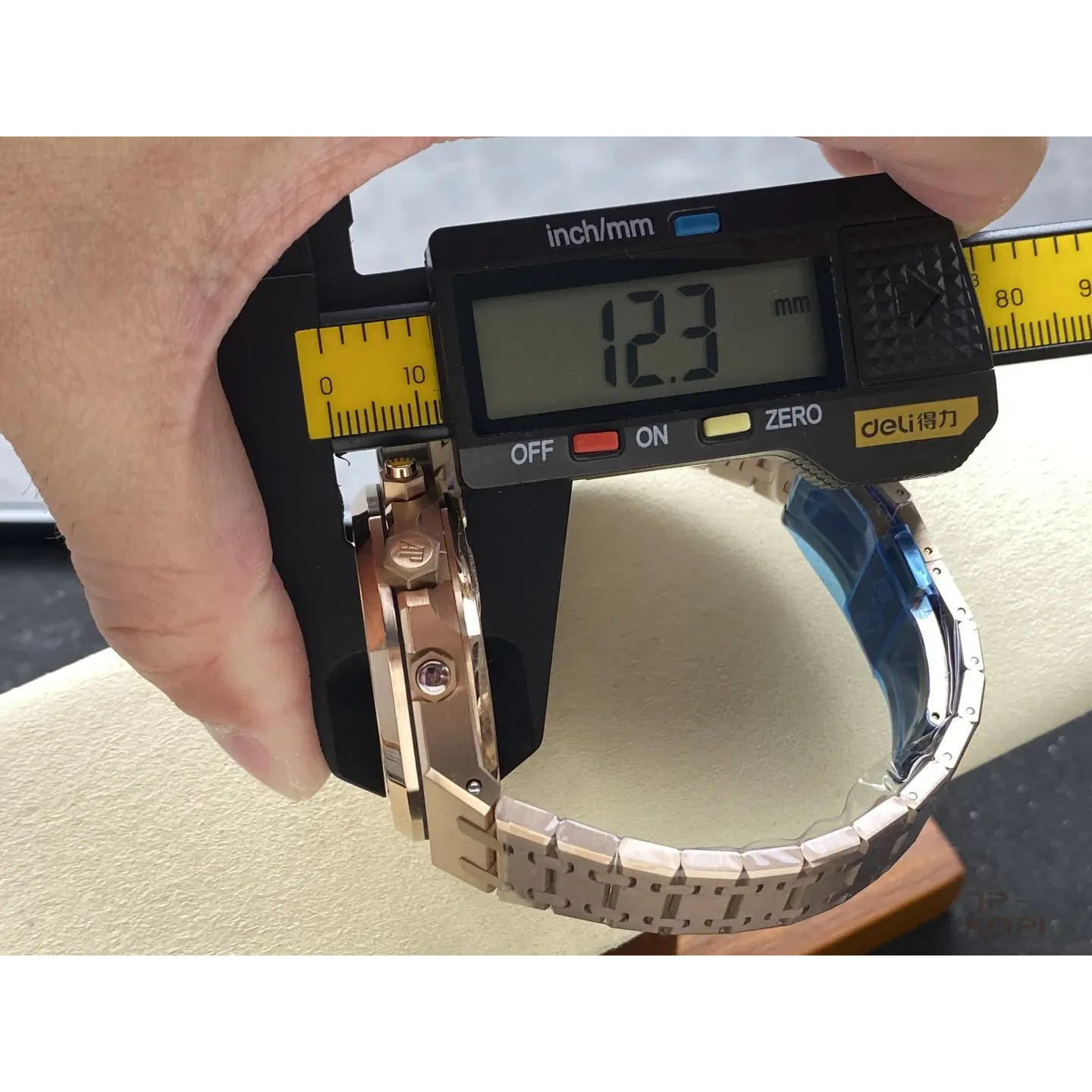 オーデマ・ピゲ ロイヤルオーク クロノグラフ 26240OR | グリーンダイアル 41mm ローズゴールド【APS工場製高品質腕時計】 - 画像 (12)