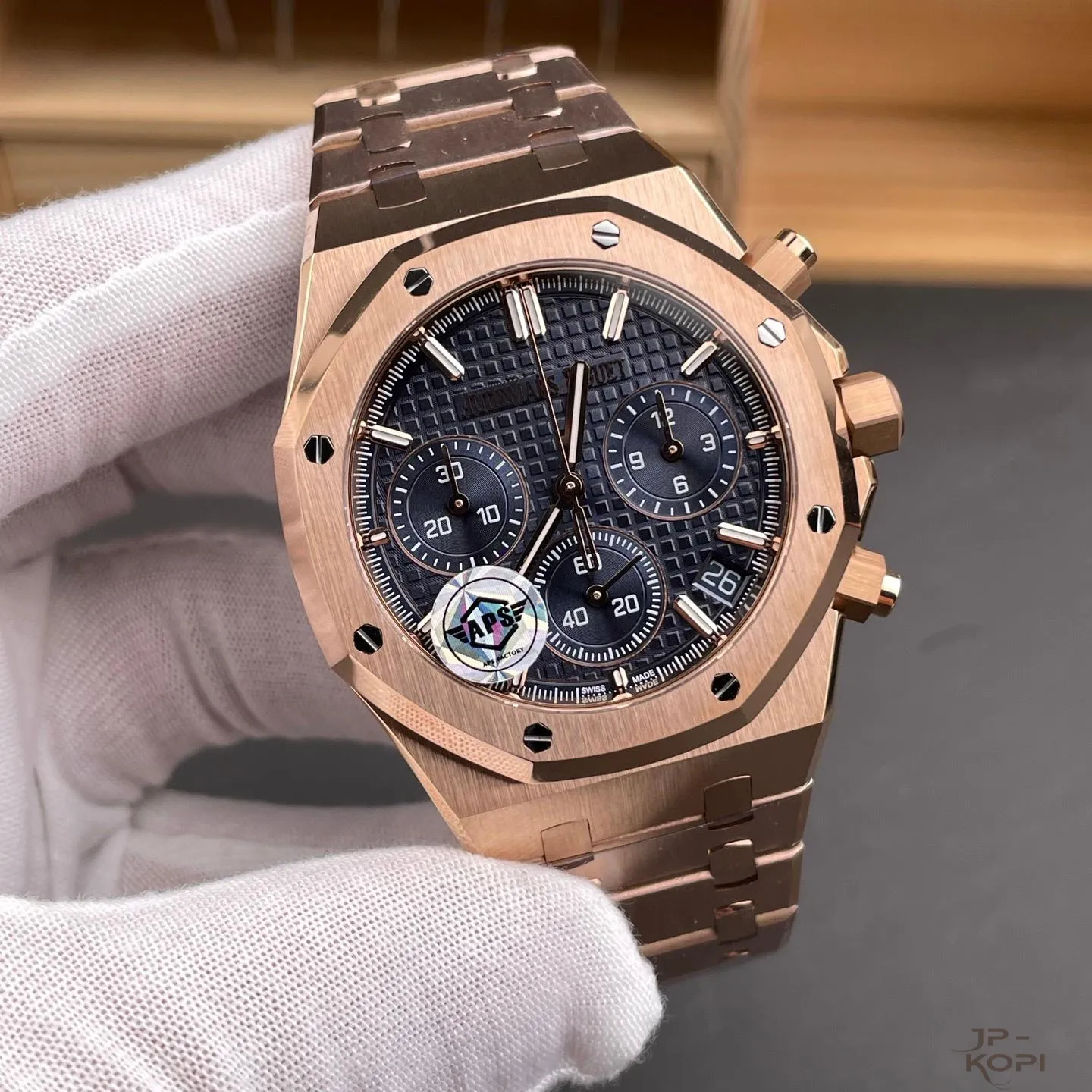 オーデマ・ピゲ ロイヤル オーク クロノグラフ 26240OR.OO.1320OR.06|ブラックダイアル 41mm ローズゴールド【APS工場製 高品質コピー腕時計】 - 画像 (3)