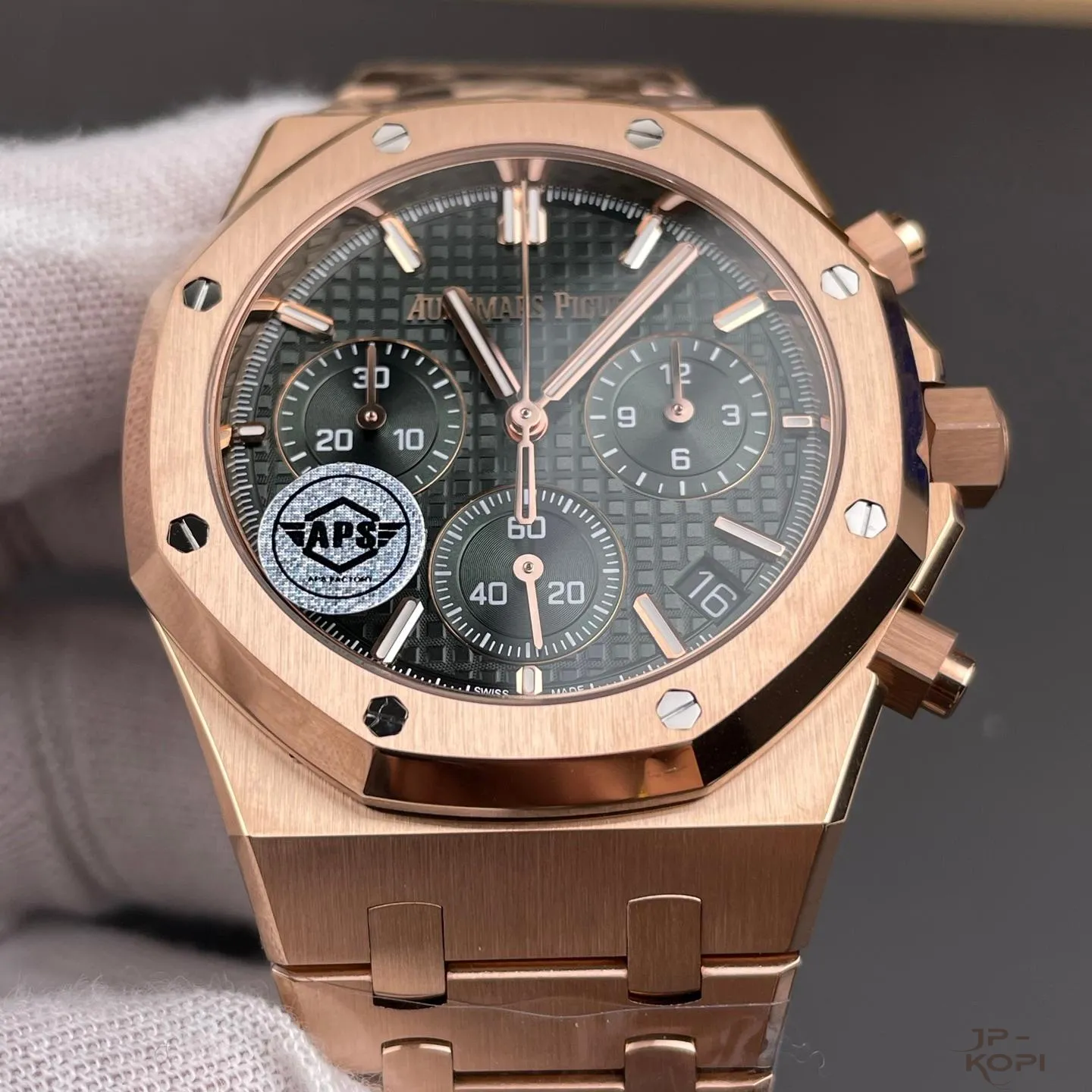 オーデマ・ピゲ ロイヤルオーク クロノグラフ 26240OR | グリーンダイアル 41mm ローズゴールド【APS工場製高品質腕時計】 - 画像 (4)