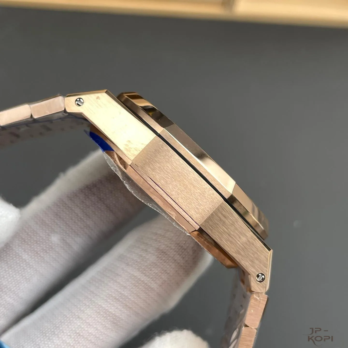 オーデマ・ピゲ ロイヤルオーク クロノグラフ 26240OR | グリーンダイアル 41mm ローズゴールド【APS工場製高品質腕時計】 - 画像 (5)