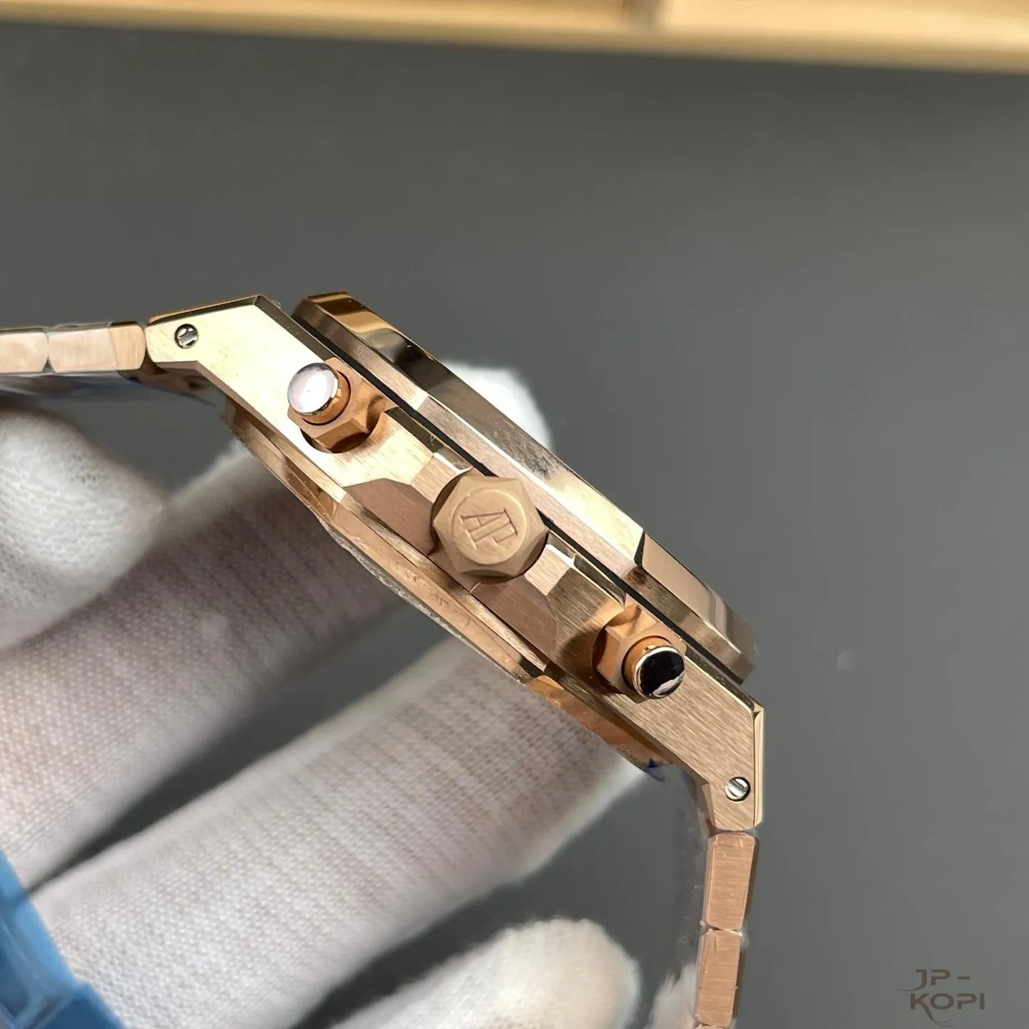 オーデマ・ピゲ ロイヤルオーク クロノグラフ 26240OR | グリーンダイアル 41mm ローズゴールド【APS工場製高品質腕時計】 - 画像 (7)