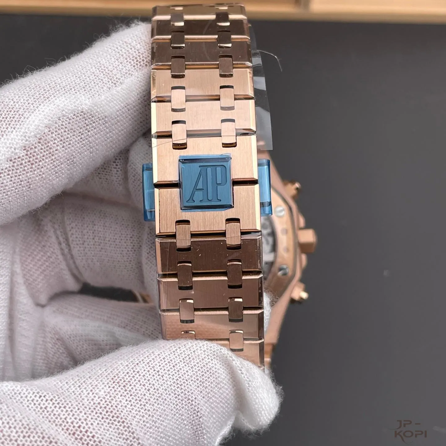 オーデマ・ピゲ ロイヤルオーク クロノグラフ 26240OR | グリーンダイアル 41mm ローズゴールド【APS工場製高品質腕時計】 - 画像 (9)