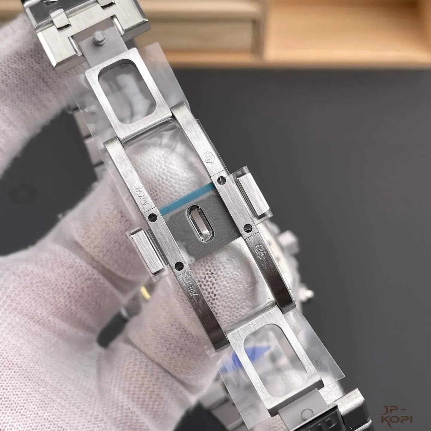 オーデマ・ピゲ ロイヤル オーク クロノグラフ 26240BC.OO.1320BC.01|パープルダイアル 41mm【APS工場製 高品質コピー腕時計】 - 画像 (8)