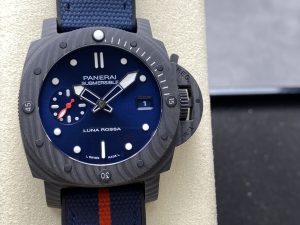パネライ サブマーシブル ルナ・ロッサ カーボテック™ PAM01563  42MM 【VS工場出品】
