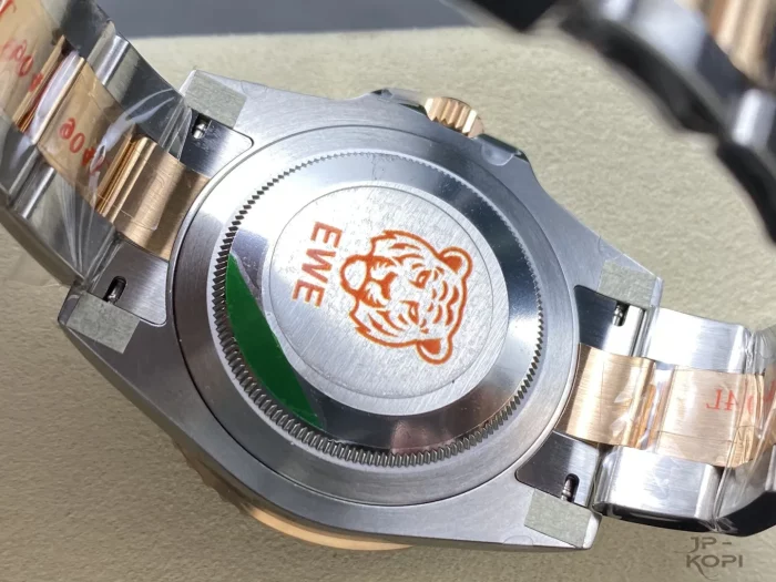ロレックス ＧＭＴマスターII 126711CHNR 40MMブラック/ブラウン オイスターブレスレットCAL.3285【EWE工場出品】 - 画像 (8)