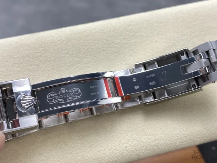 ロレックス デイトナ ル・マン 126529LN ブラック×シルバー Cal.4132【CLEAN工場出品】 - 画像 (10)