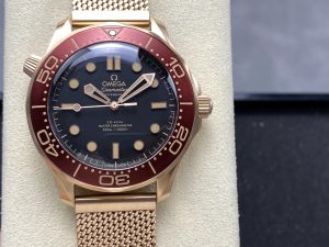 オメガ シーマスター ダイバー300M 007エディション レッド チタン 210.90.42.20.01.003【VS工場出品】