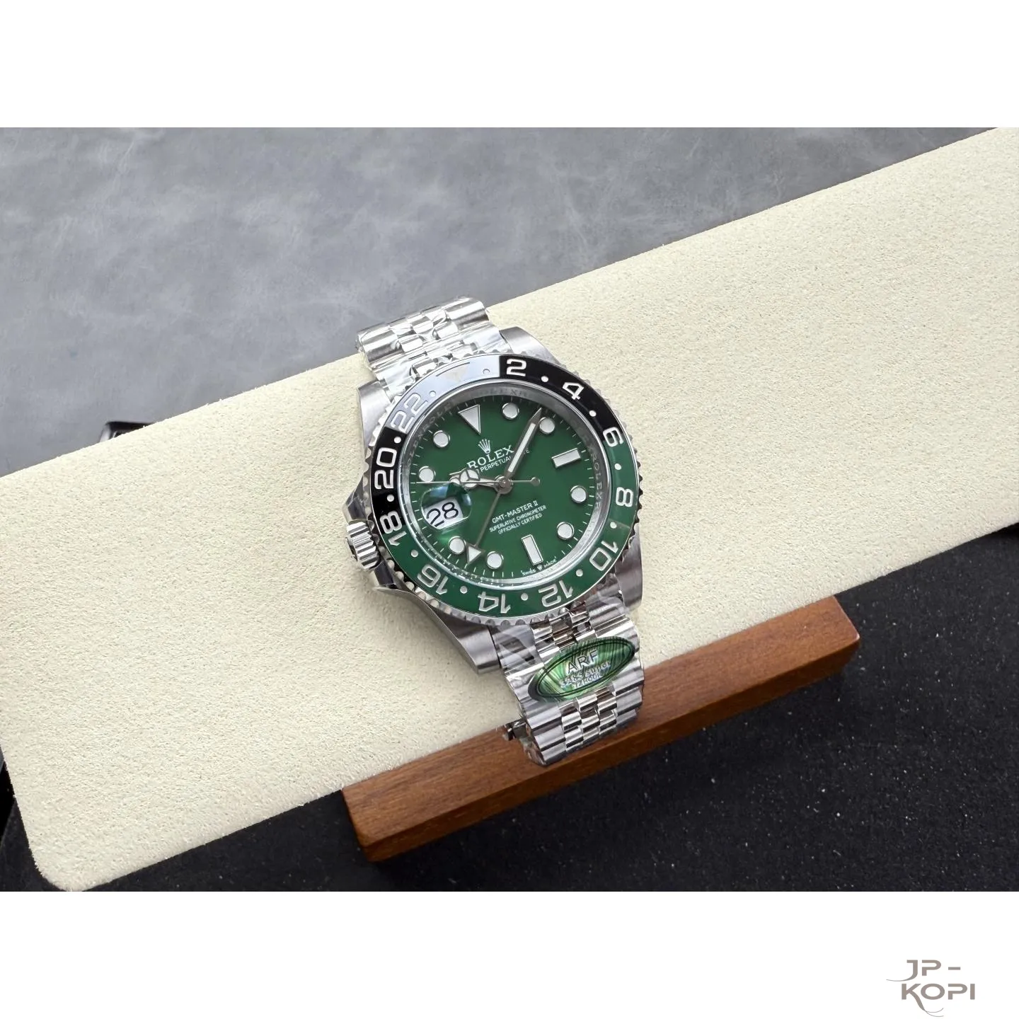 ロレックス 2025年 GMTマスター II 126729VTNR左側リューズ ジュビリーブレスレット 丹東Cal.3285 40mm【ARF工場製高品質腕時計】 - 画像 (5)