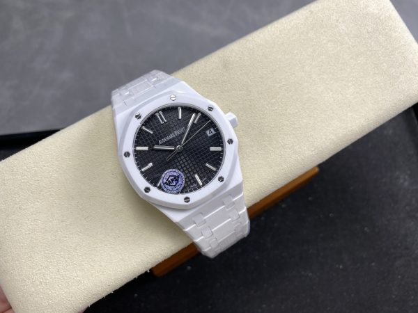 オーデマ・ピゲ ロイヤルオーク 15500 ホワイトセラミック ダイアルブラック 【APS工場出品】 - 画像 (4)