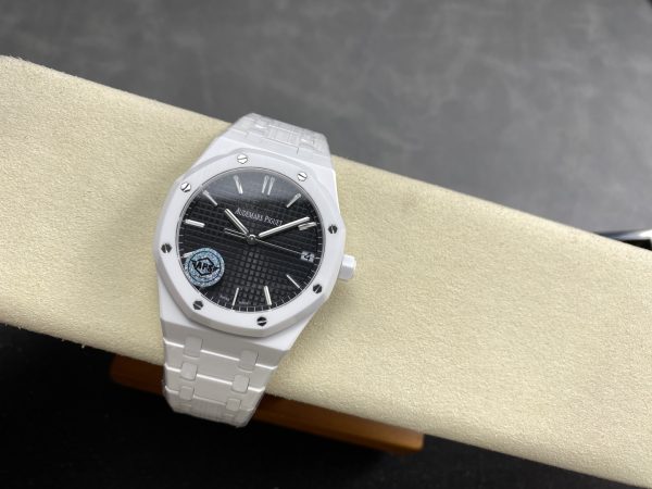 オーデマ・ピゲ ロイヤルオーク 15500 ホワイトセラミック ダイアルブラック 【APS工場出品】 - 画像 (5)