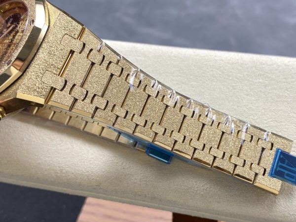 オーデマ・ピゲ ロイヤル オーク フロステッド ゴールド 26240BA.GG.1324BA.01 Cal.4401【APS工場出品】 - 画像 (11)