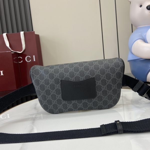 グッチ GUCCI 821162 レプリカ · GGエンブレム クラシックブラックウエストバッグ /ベルトバッグ クラシックブラック - 画像 (2)