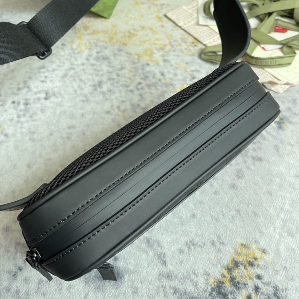 グッチ GUCCI 771422 レプリカ · GGエンボスレザー ウエストバッグ/ベルトバッグ テックブラック - 画像 (5)