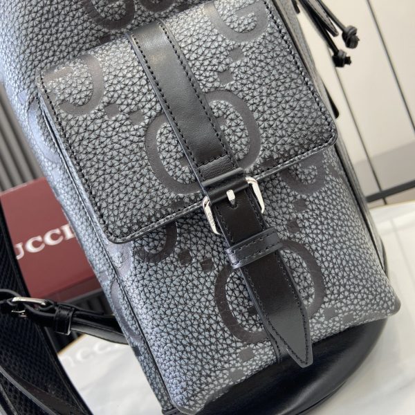 グッチ GUCCI 625770 レプリカ ·  スーパーGG粒革バックパック ✨ グレー×ブラック - 画像 (5)