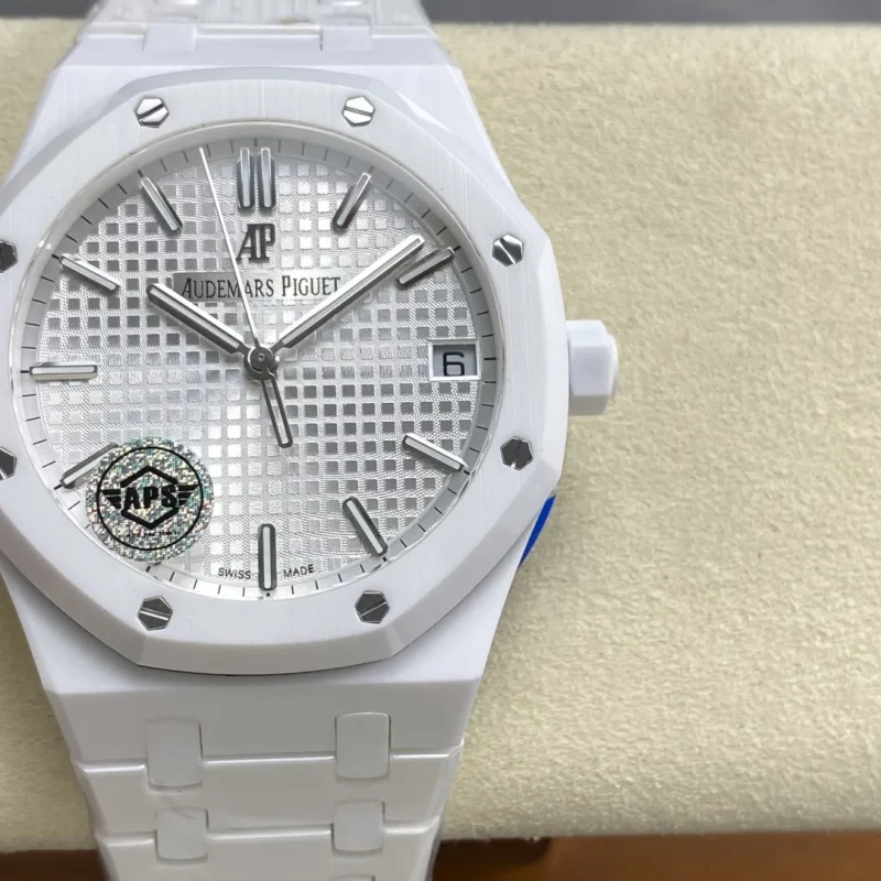 オーデマ・ピゲ ロイヤルオーク 15500 ホワイトセラミック ダイアルシルバー 【APS工場出品】