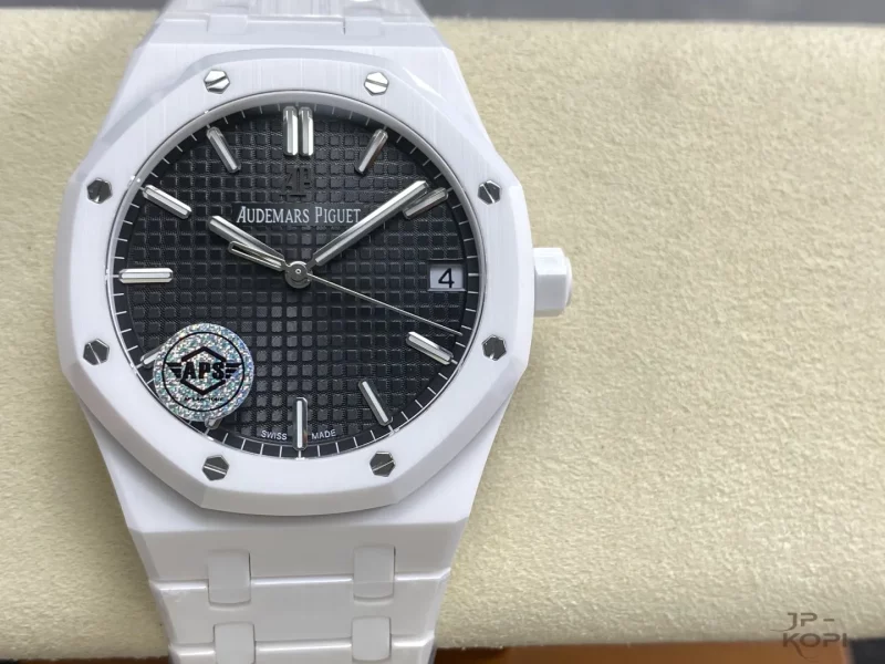 オーデマ・ピゲ ロイヤルオーク 15500 ホワイトセラミック ダイアルブラック 【APS工場出品】