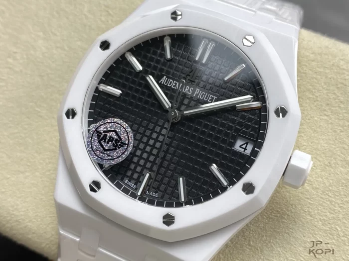 オーデマ・ピゲ ロイヤルオーク 15500 ホワイトセラミック ダイアルブラック 【APS工場出品】 - 画像 (3)