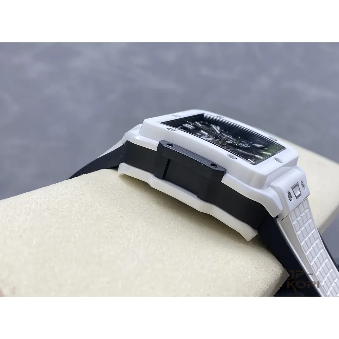 ウブロ スクエア・バン ウニコ 821.HX.0170.RX|ホワイトセラミック 42mm 【BBF工場製高品質コピー腕時計】 - 画像 (6)