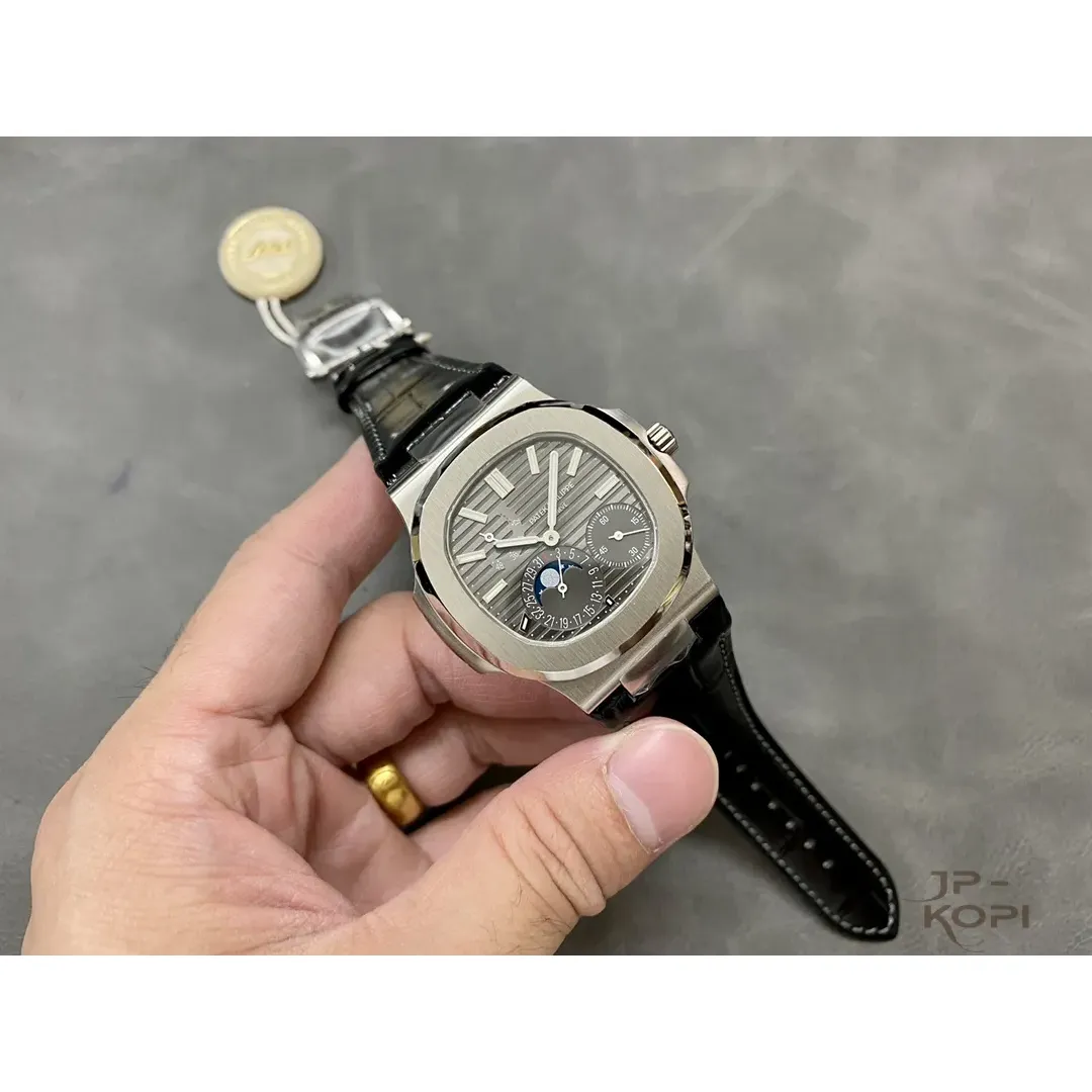 パテック・フィリップ ノーチラス 5712G-001|グレー文字盤×WGメッキケース Cal.240搭載【PPF工場製 高品質コピー腕時計】 - 画像 (5)